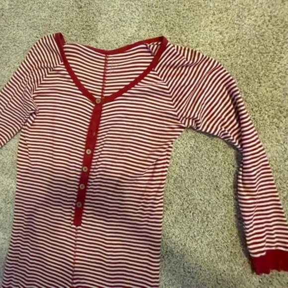 One-piece pj's - Picture 1 of 4